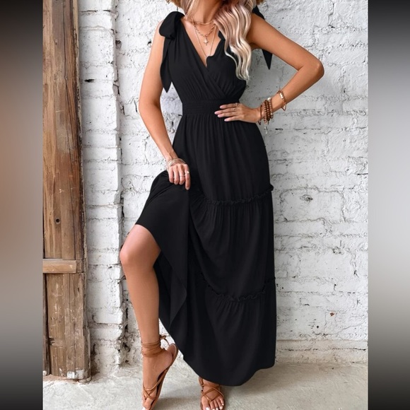 Boho tie shoulder layered hem maxi dress - Picture 4 of 6